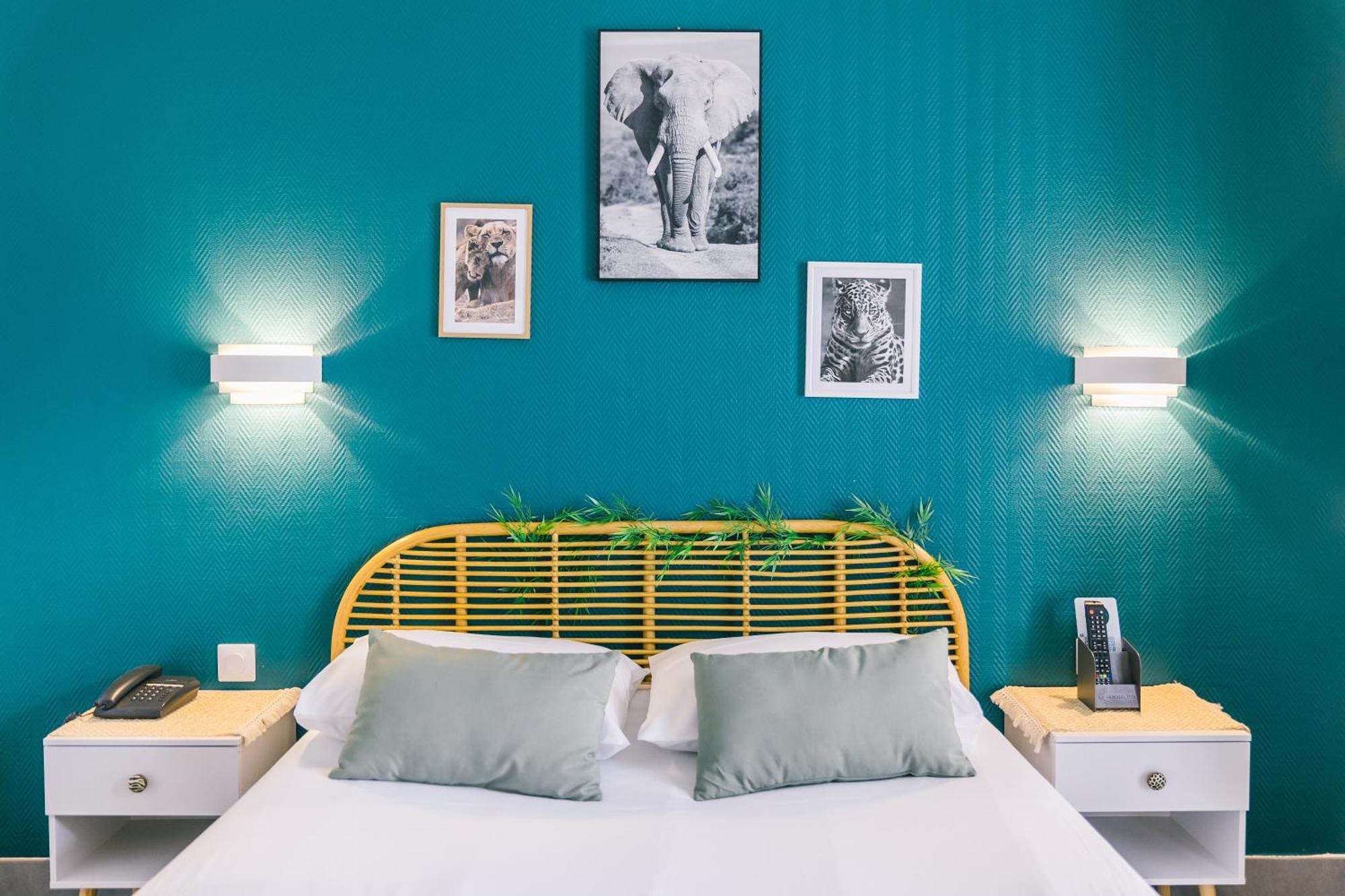 Logis Hotel & Restaurant Le Soleil D'Or Montigny-la-Resle Eksteriør billede
